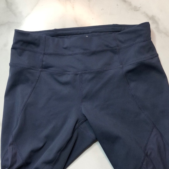 Athleta Aura Sonar Capri Mesh Legging Navy Blue Size S - Picture 4 of 8